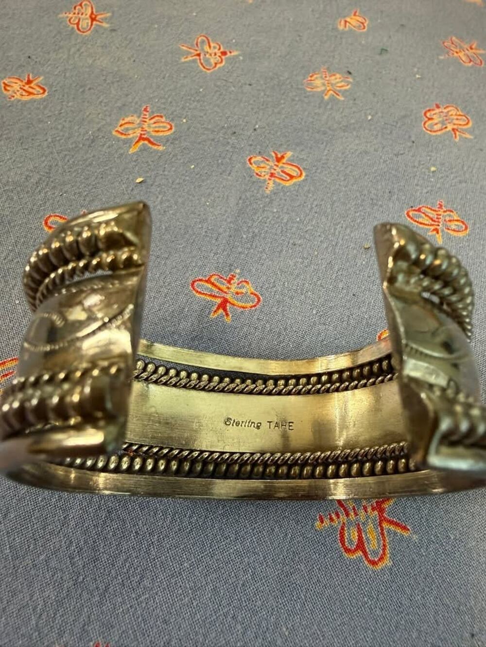 Vintage Navajo Sterling Silver TAHE Cuff Bracelet (CCC34)